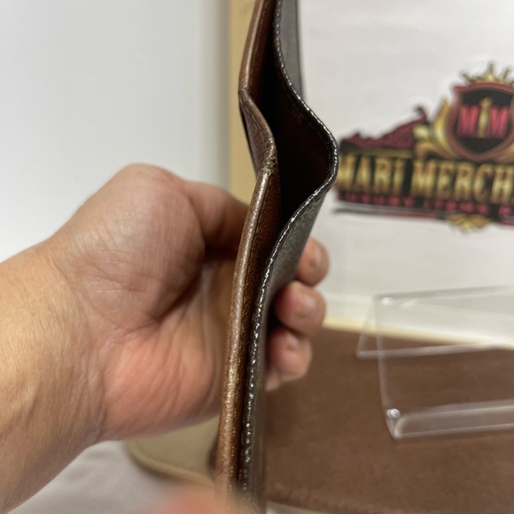 Louis Vuitton Brown Wallet - Picture 13 of 16